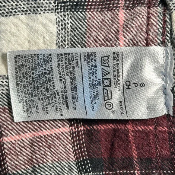 Old Navy Burgundy Plaid Flannel Shirt Regular‎ Fit Double Brushed Cotton Size S